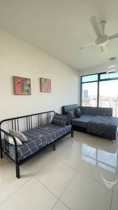 Beacon Suites With Infinity Pool At Georgetown By Wl アパート