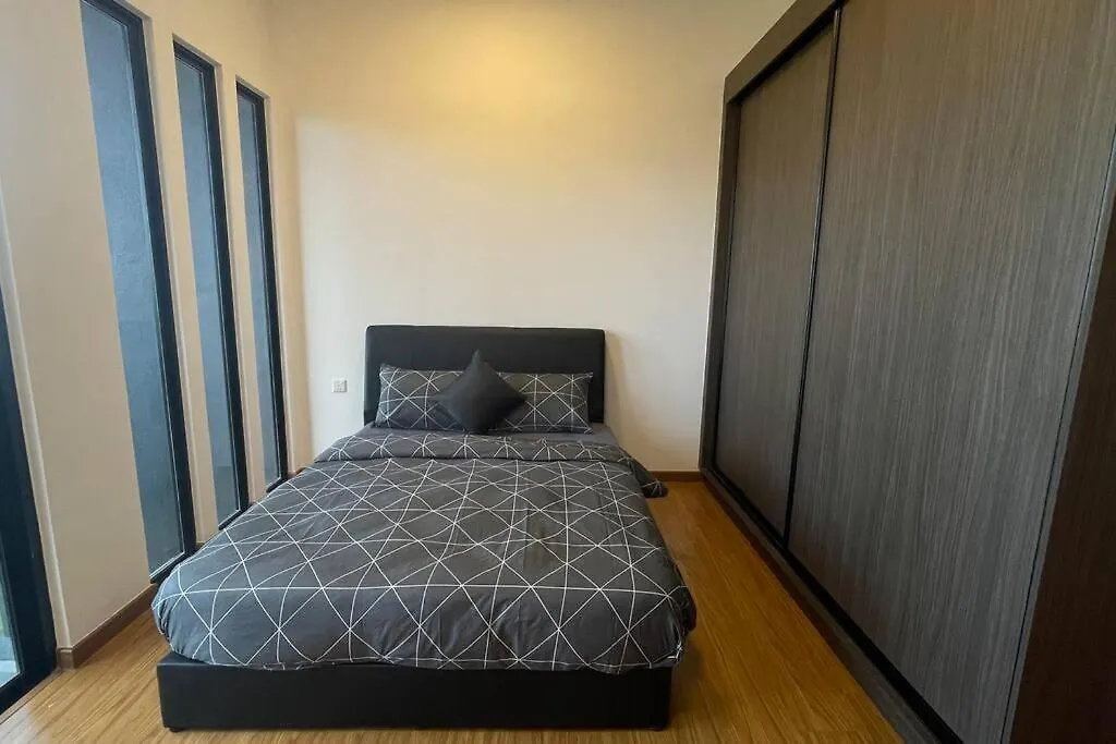Apartment Beacon Suites With Infinity Pool At Georgetown By Wl